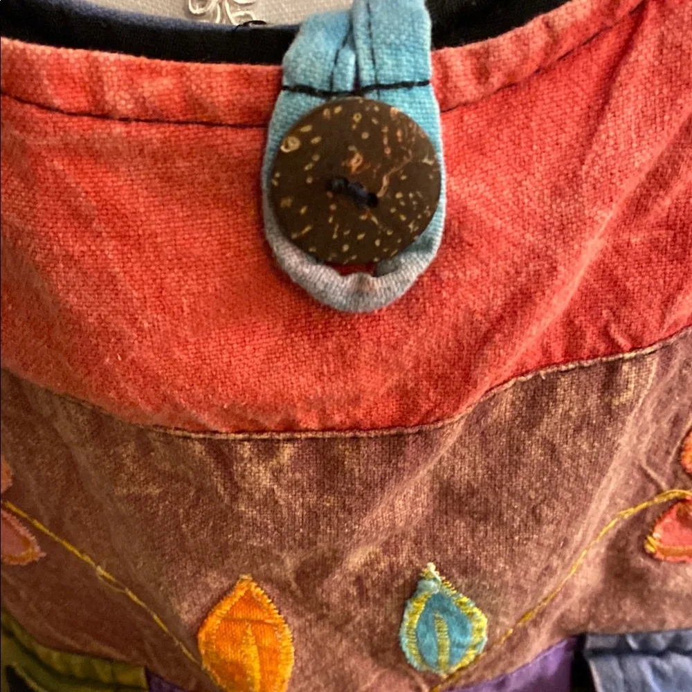 Rising International Red and Pink Patchwork Shoulder Bag - Picture 4 of 16